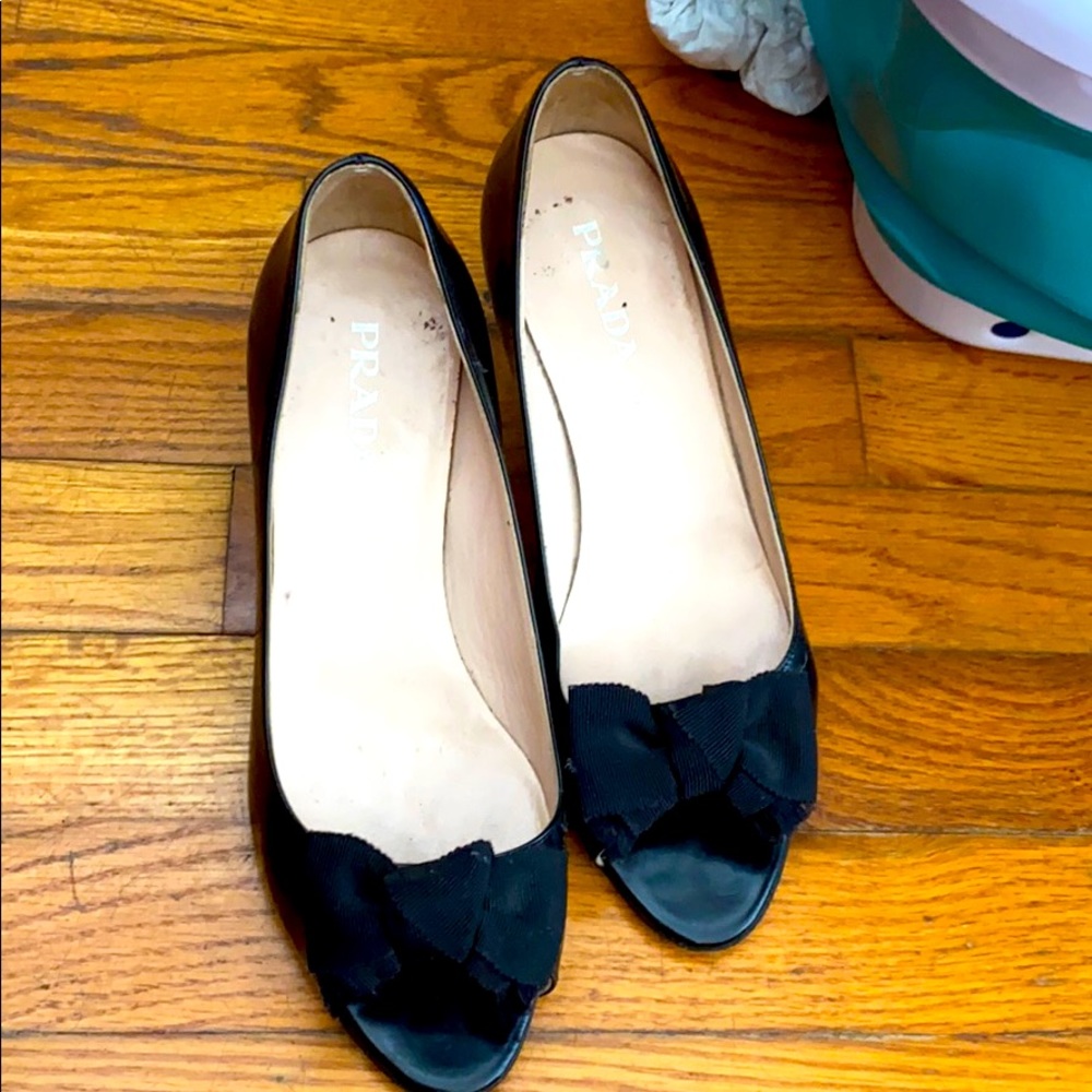 For annma1379 COPY - Gently worn Prada kitten heels